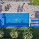 Mutlu Tatil Villasi *