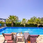 Mutlu Tatil Villasi كاس