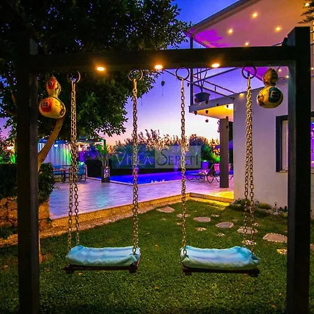 Mutlu Tatil Villasi شقة *
