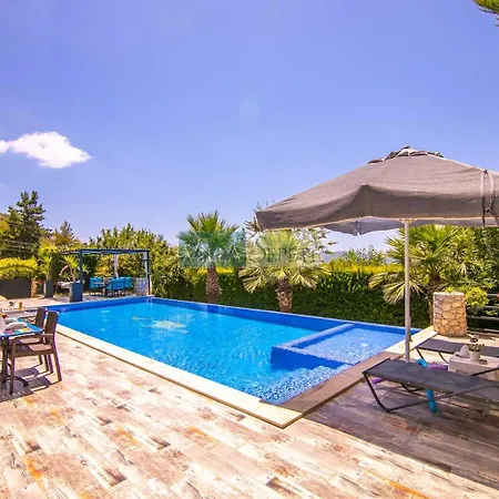 Apartamento Mutlu Tatil Villasi Kaş