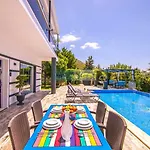 Mutlu Tatil Villasi Apartmán *